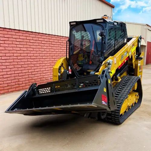 Cat 4.5 ton tracked skid steer Pic 2